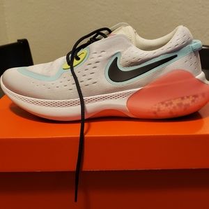 Nike Joyride dual run